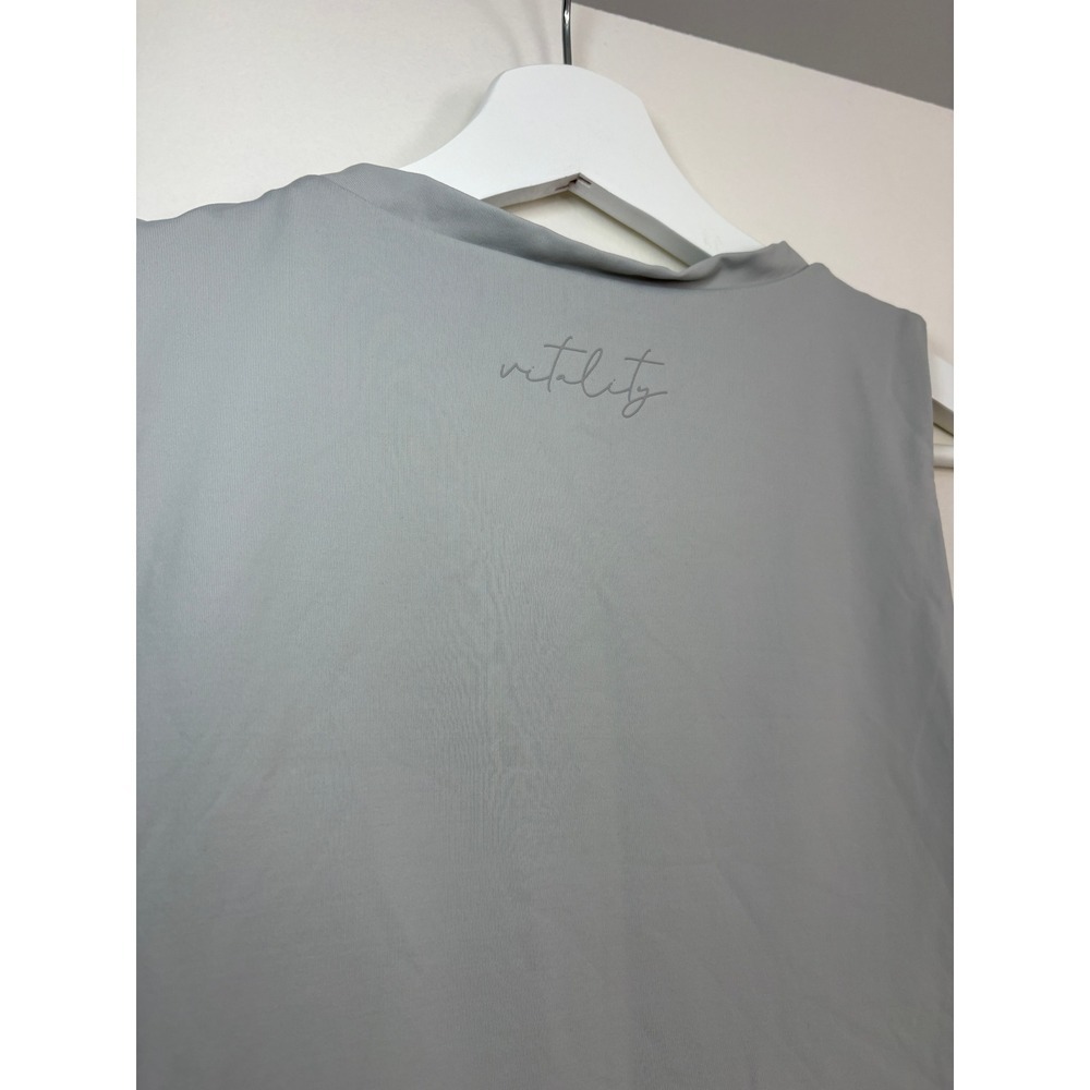 Vitality Bodysuit Large Grey Sleeveless Crew Neck Athletic Stretch Snap Closure - Picture 2 of 6